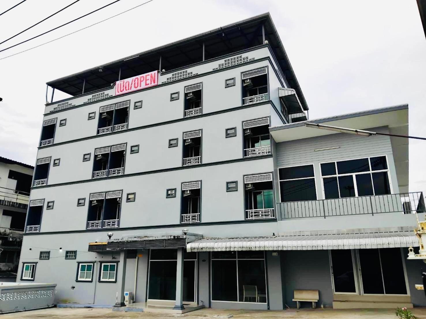 Terminal2 Hotel Phuket Exterior photo